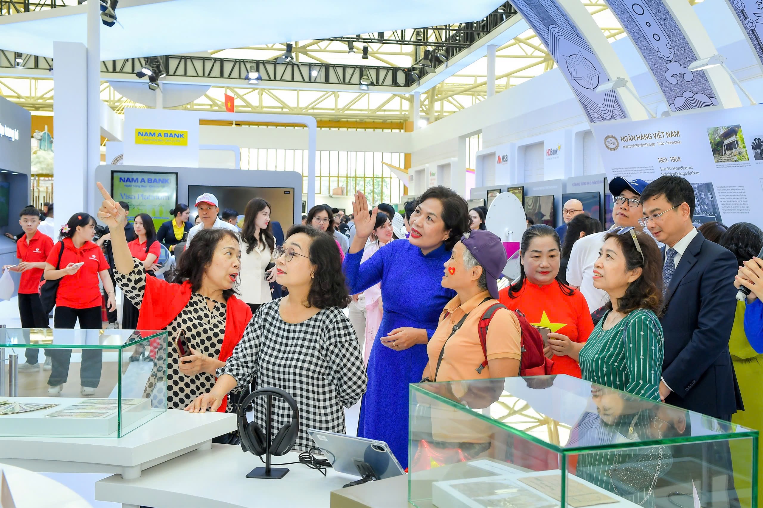 Ngành hàng trưng bày tại [TÊN TRIỂN LÃM]